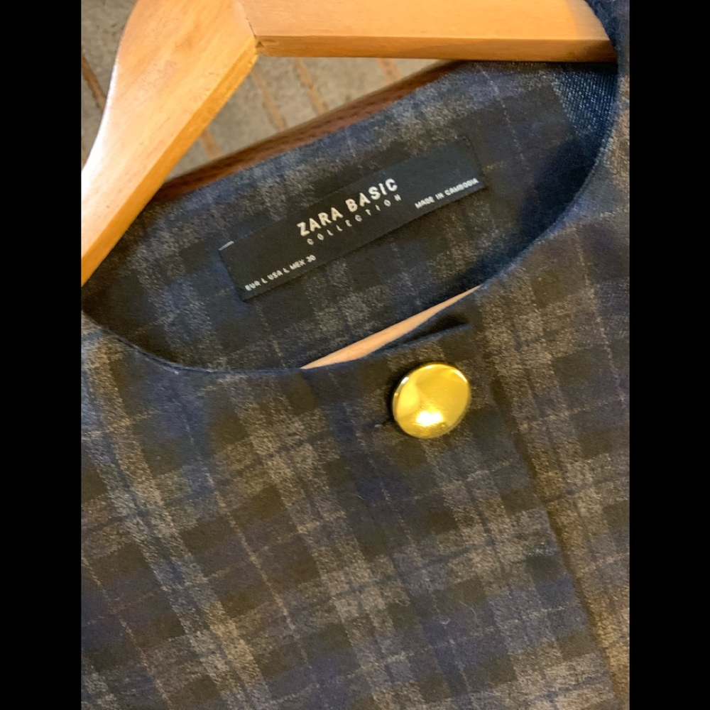 Cropped Blazer - Picture 3 of 5